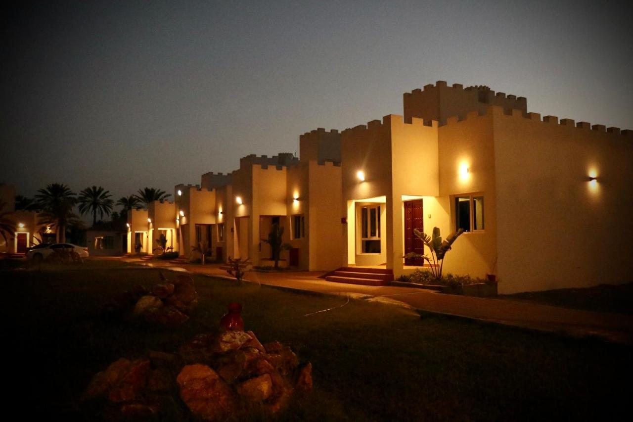 Coastline Resort Al-Musannah Exterior foto