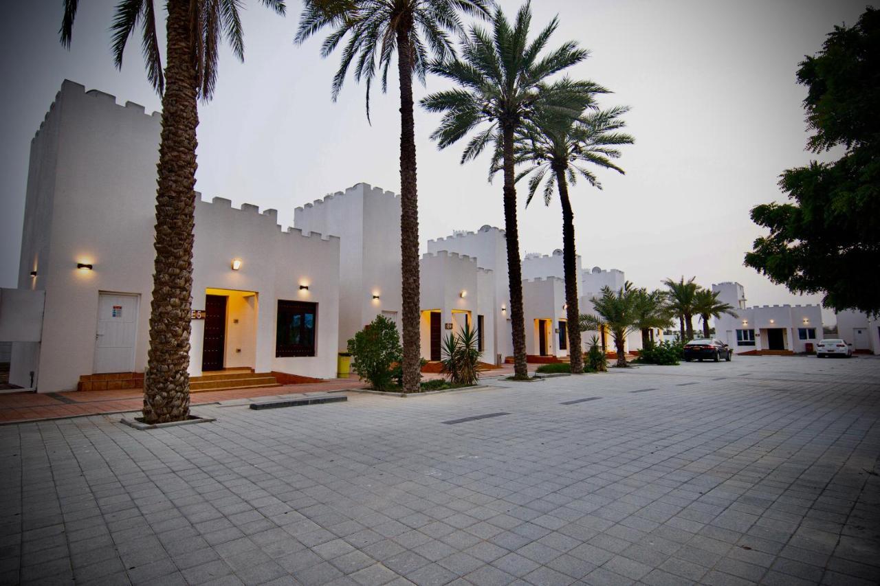 Coastline Resort Al-Musannah Exterior foto